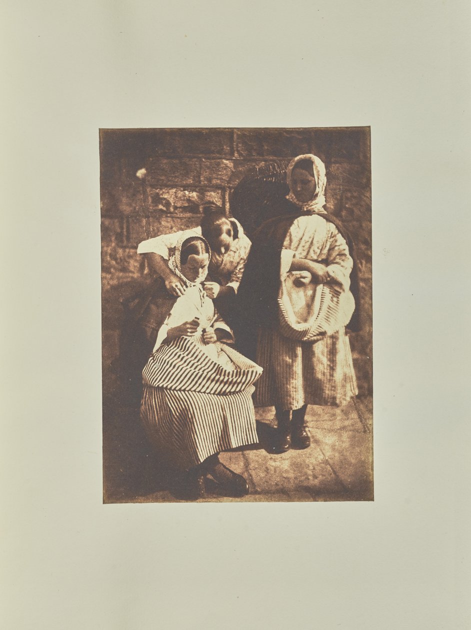 [Marion Finlay, rouva Margaret (Dryburgh) Lyall ja rouva Grace (Finlay) Ramsay]. tekijältä Hill and Adamson