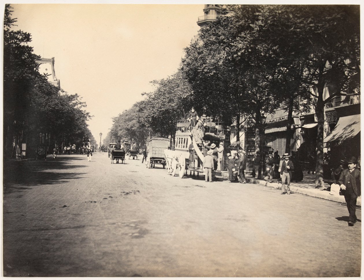 Omnibus bulevardilla Pariisissa, n. 1890 (b/w kuva) tekijältä Hippolyte Blancard