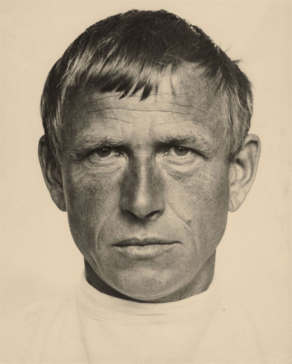 Taiteilija Otto Dixin muotokuva 1891-1969, n. 1933. tekijältä Hugo Erfurth