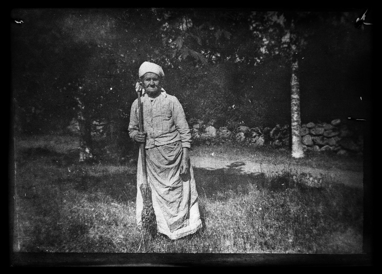Luutamummo tekijältä Hugo Simberg