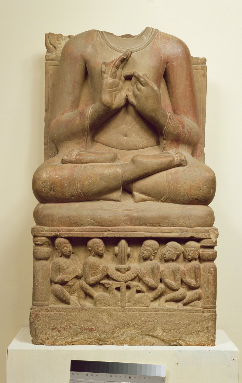 Buddhan kaiverrus saarnan asenteessa, Sarnath, Uttar Pradesh, 5. vuosisata (hiekkakivi) tekijältä Indian School