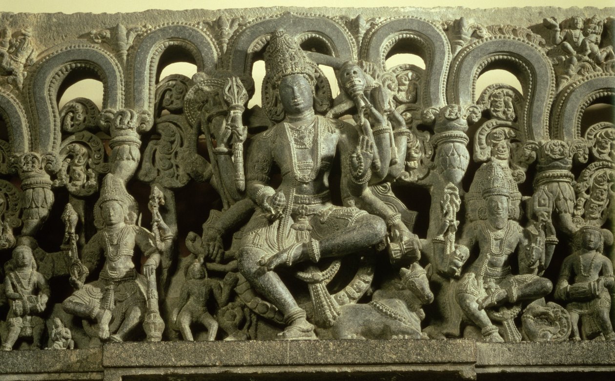Kolminaisuutta kuvaava sarake: Siva, Brahma ja Vishnu, Warangal, Kakatiya tekijältä Indian School