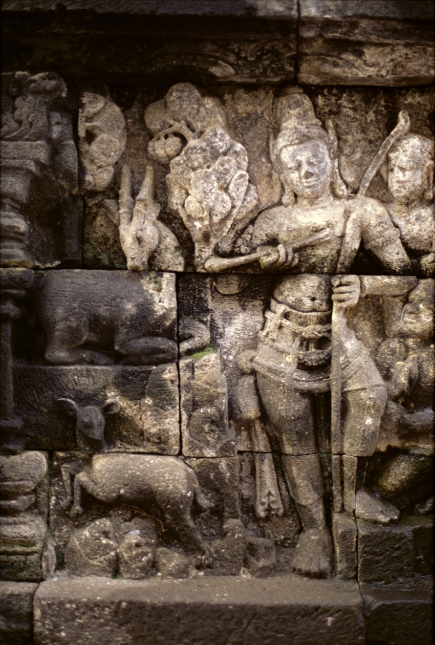 Yksityiskohta ulkoseinästä, AD 778-850 vulkaaninen kivi. tekijältä Indonesian