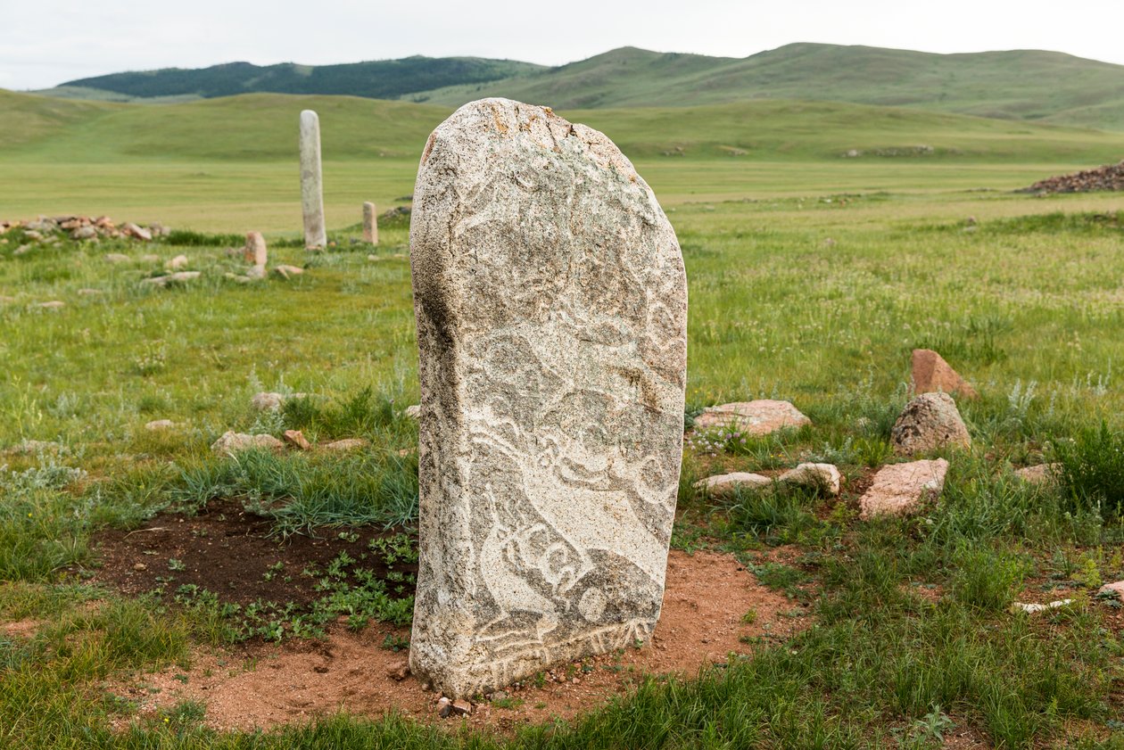 Peurakiven löytöpaikka Mörön lähellä Pohjois-Mongoliassa, 2013 (kuva). tekijältä Ira Block