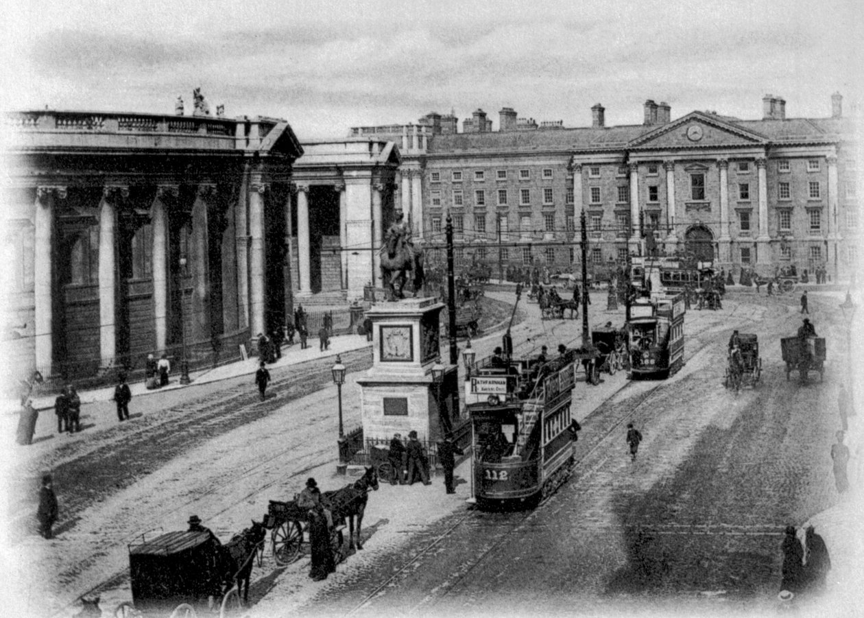 College Green, Dublin, noin 1900 tekijältä Irish Photographer