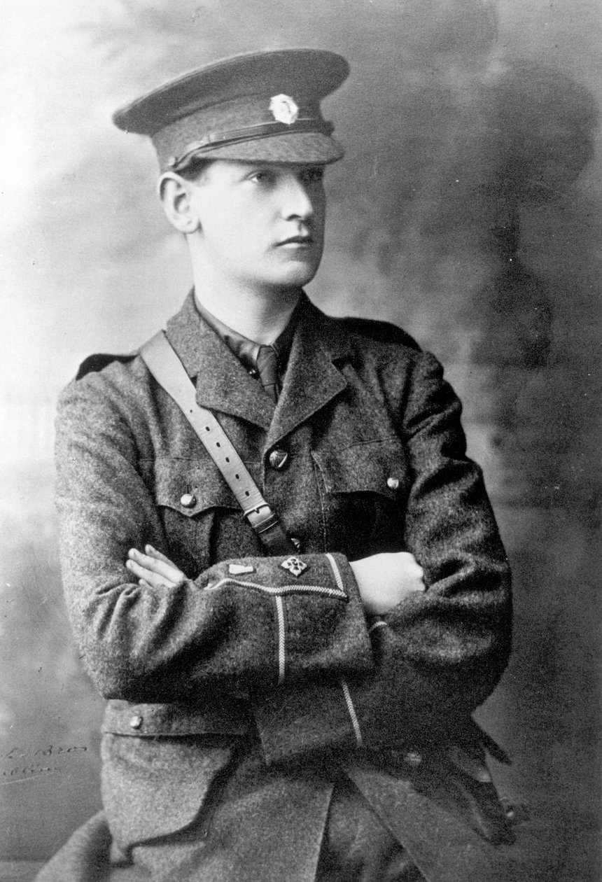 Michael Collins (1890-1922) Irlannin tasavaltalaisen armeijan univormussa, n. 1916 tekijältä Irish Photographer