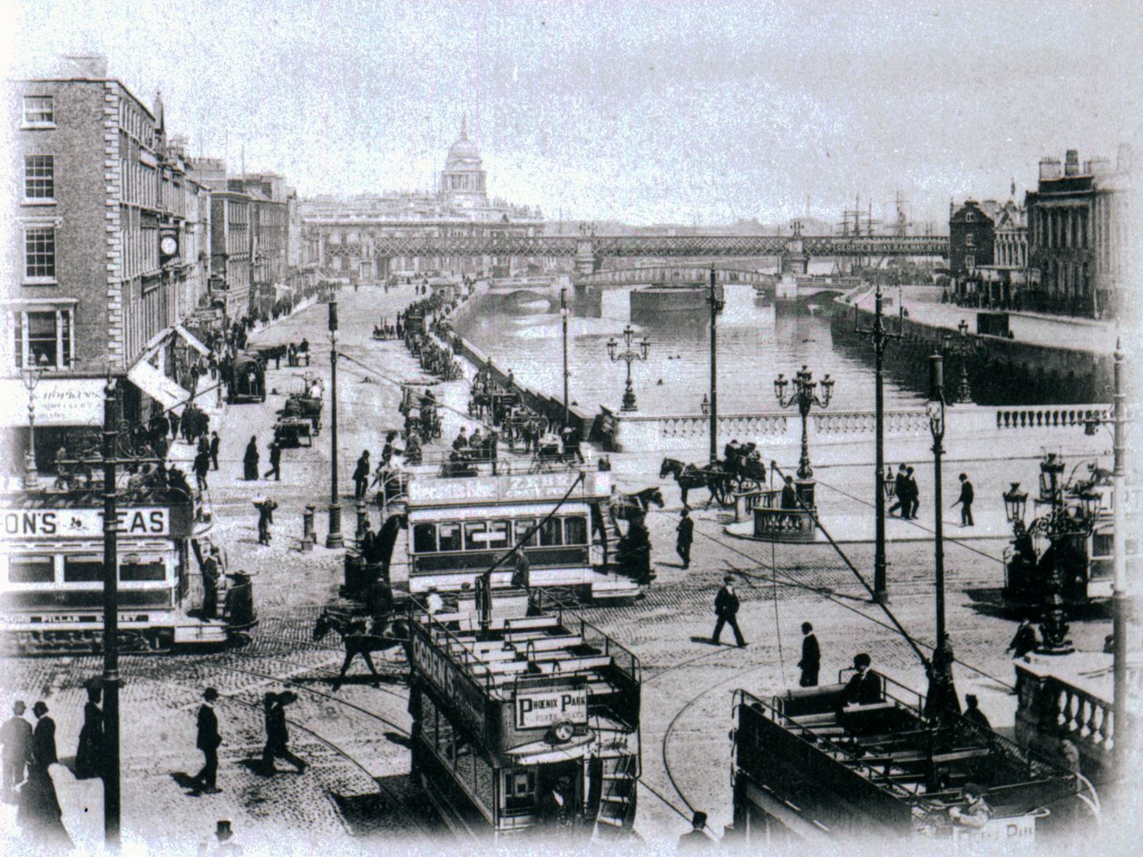 O Connell Bridge ja Liffey-joki, Dublin, n. 1900 tekijältä Irish Photographer