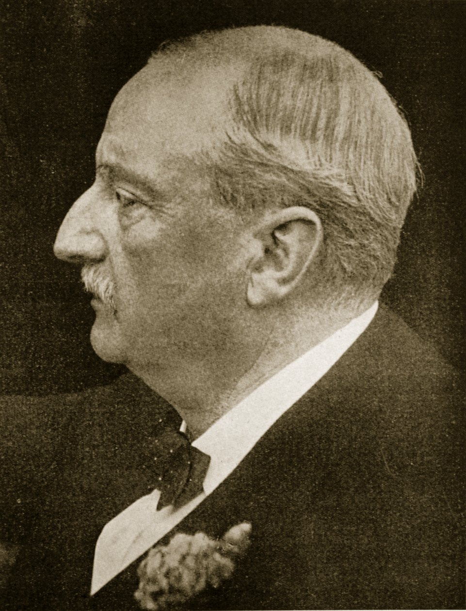 John Redmondin muotokuva M.P. (seepiakuva) tekijältä Irish Photographer