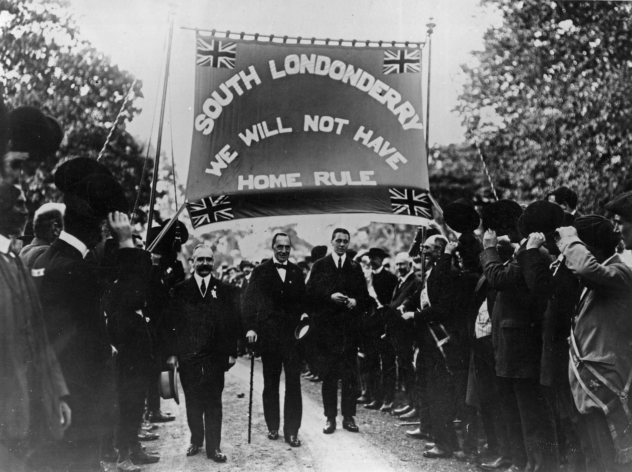 Sir Edward Carson Etelä-Londonderryn unionistien marssissa tekijältä Irish Photographer