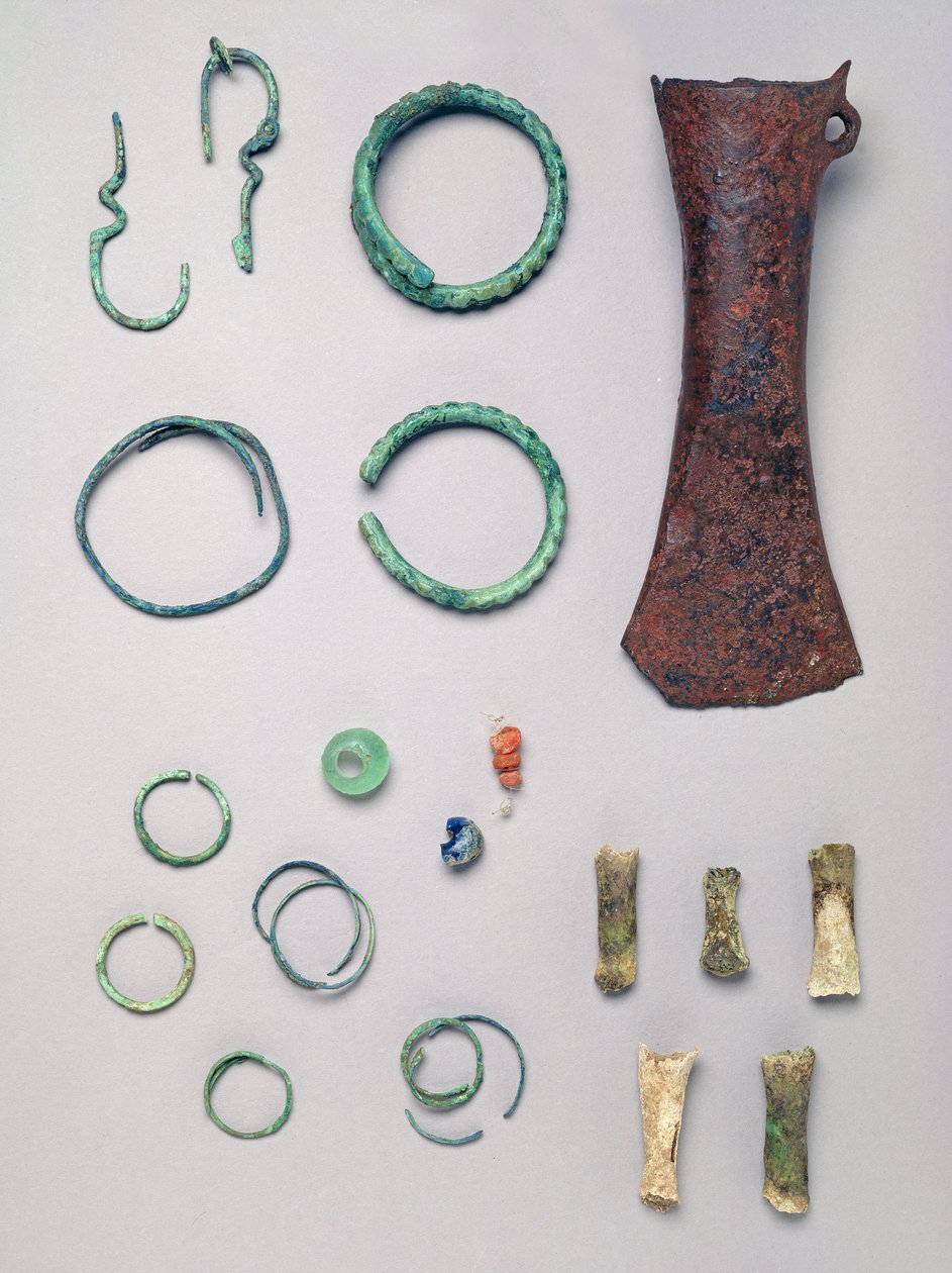 Lapsen haudan sisältö, Vacessa sijaitsevasta hautaholvista II, hauta I. tekijältä Iron Age