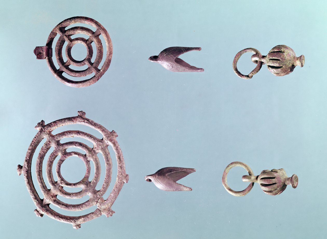 Valikoima riipuksia (metallia) tekijältä Iron Age