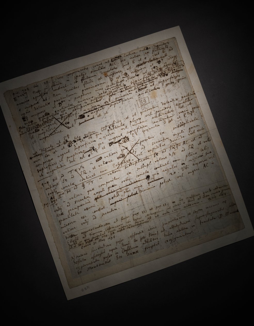 Kaksi sivua revisioita Principia Mathematicaan tekijältä Isaac Newton