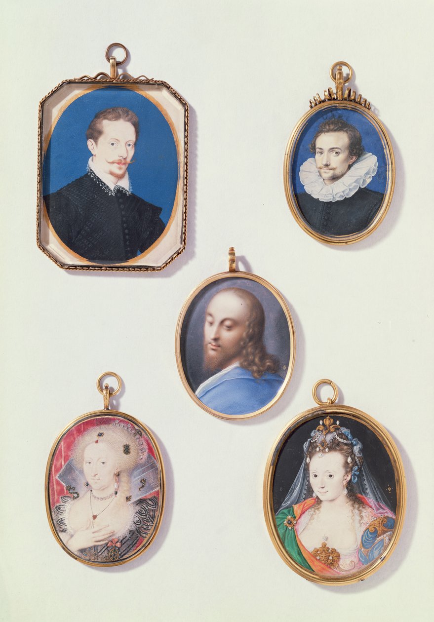 Miniatyyrit. LtoR, TtoB: Sir Arundel Talbot; Tuntematon mies; Kristuksen pää; Anne Tanskan (1574-1619); Naamiaisasussa oleva nainen tekijältä Isaac Oliver