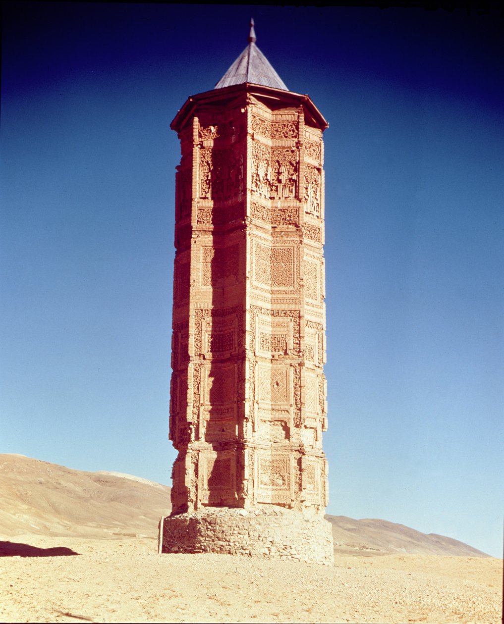Mashud III:n minareetti (1089-1115) tekijältä Islamic School