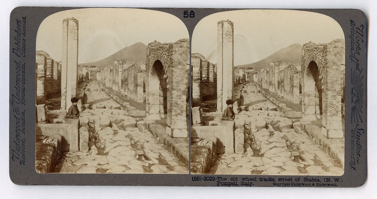 Vanhat pyörän jäljet Stabian Streetillä, Pompejissa, Underwood Travel Librarysta, 1895 (seepiakuva) tekijältä Italian Photographer