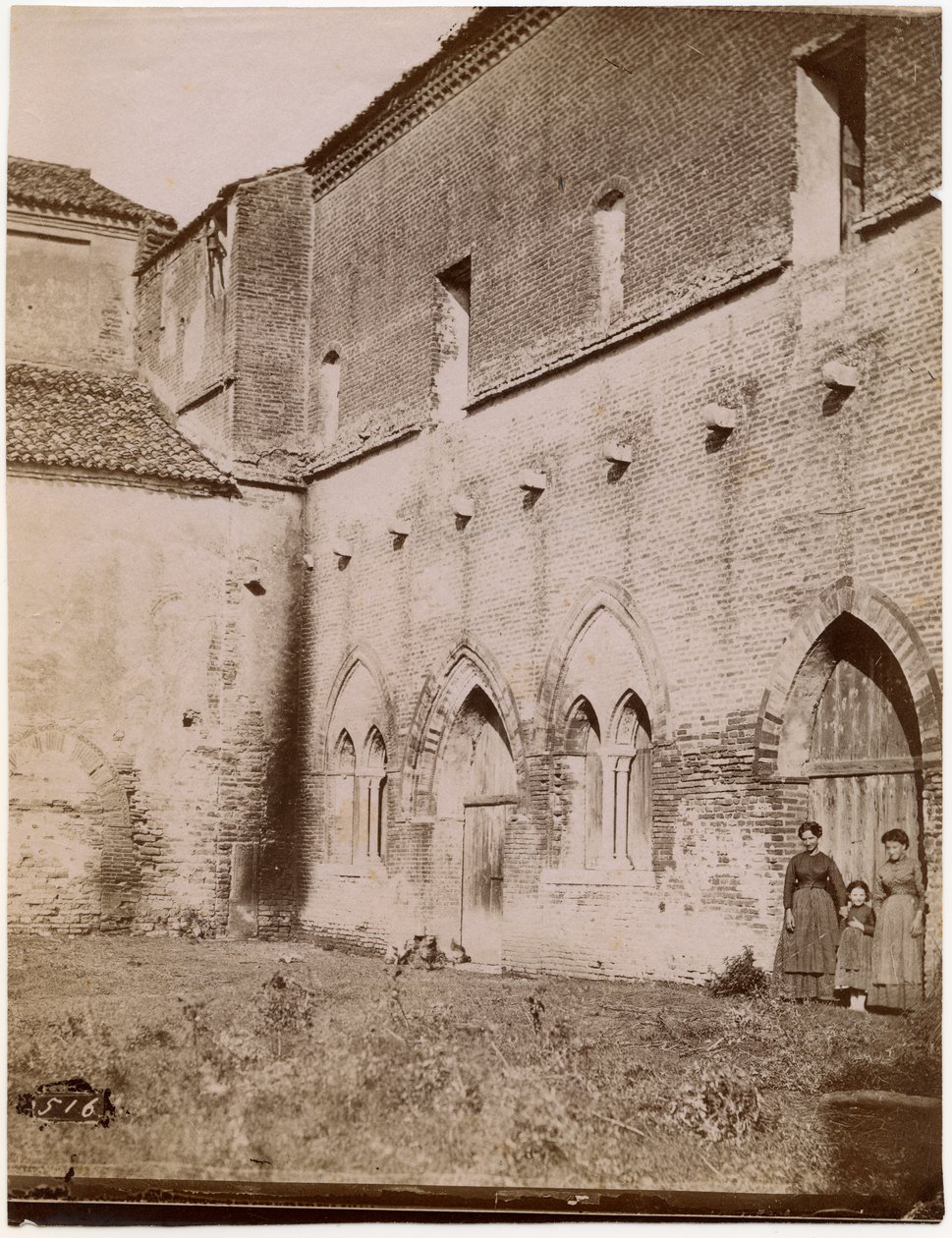 Capitular-huoneen ulkopuoli, Pomposan luostari, Emilia-Romagna, Italia, valokuva: Luigi Ricci, Ravenna tekijältä Italian Photographer