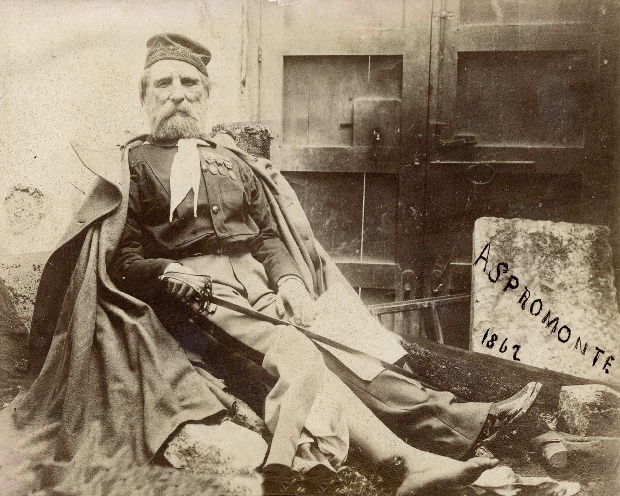 Giuseppe Garibaldi Aspromontessa loukkaantui jalkansa vuonna 1862 tekijältä Italian Photographer