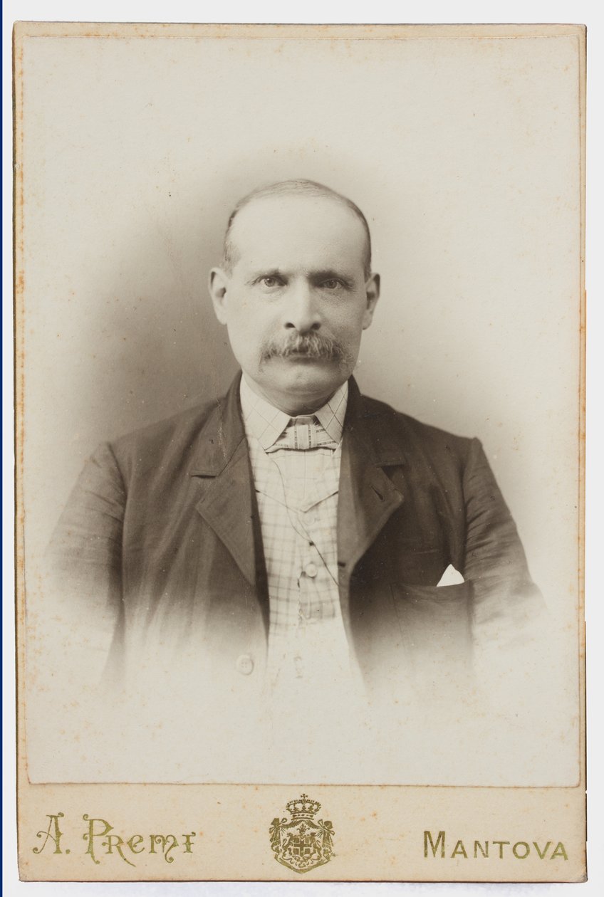 Kuva taidemaalari Albano Luglia kuvaavassa postikortissa tekijältä Italian Photographer