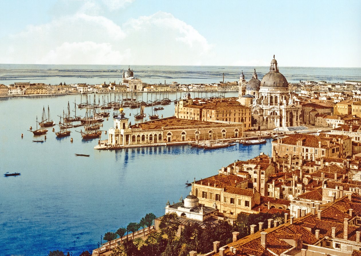 Santa Maria della Salute Campanile-tornista Pyhän Markuksen aukiolla, Venetsiassa, pubi. noin 1900 tekijältä Italian Photographer