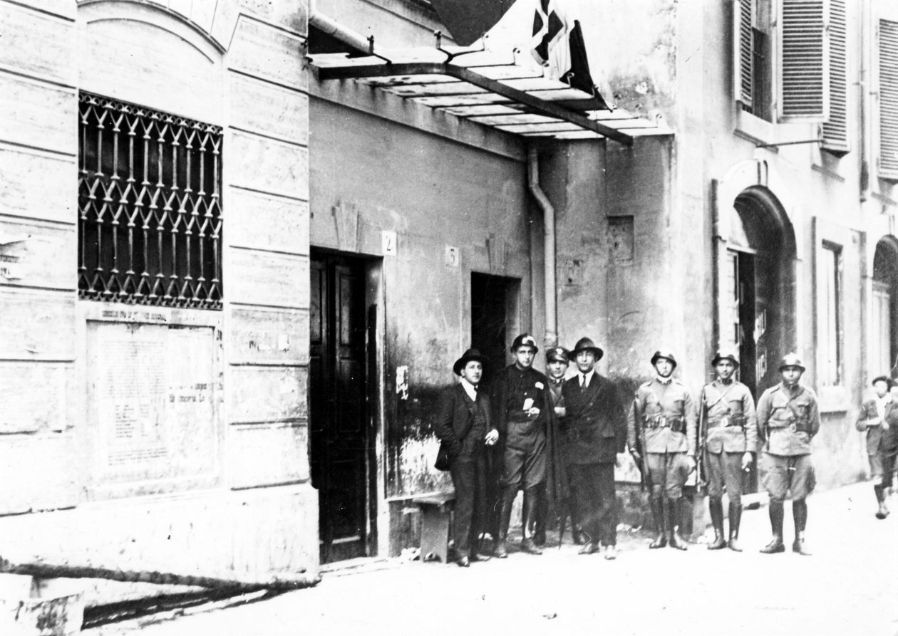 Fasistisen puolueen ensimmäinen istuin Milanossa Via Paolo da Cannobiolla. sd. 1920-luku. tekijältä Italian Photographer