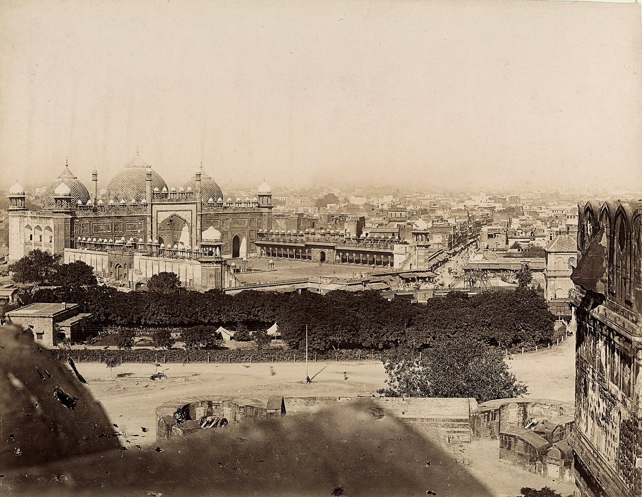 Näkymä Agran kaupunkiin ja Motin moskeijalle (Agran linnoitus), n. 1890 (hopeagelatiiniprintti) tekijältä Italian Photographer