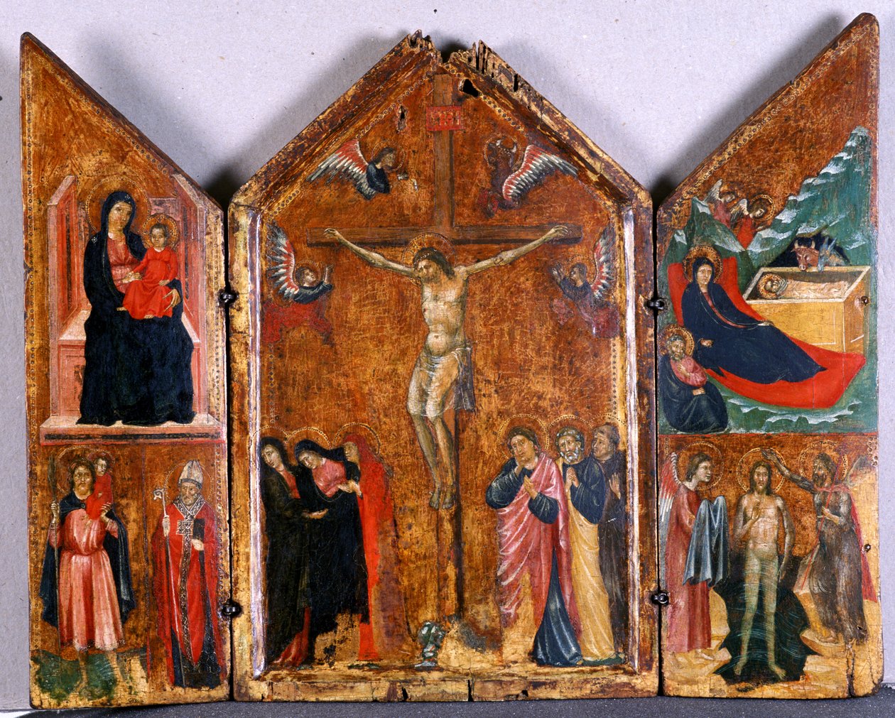 Alttaritriptyykki ristiinnaulitsemisesta ja muista kohtauksista, n. 1320 (tempera puulla) tekijältä Italian School