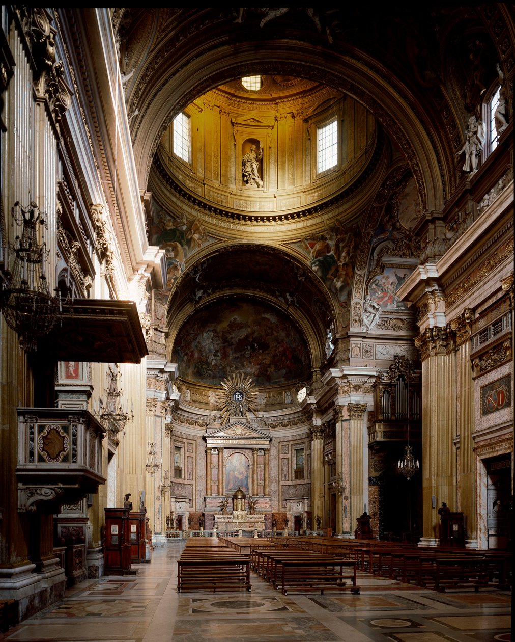 Gesun jesuiittakirkon sisäkuva tekijältä Italian School