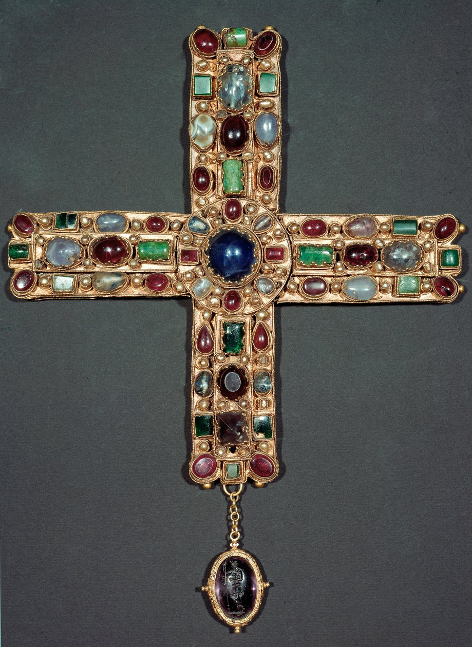 Lombard-taide: Kultainen risti ja Berengario (Berenger) kivet (850-924) Italian kuningas ja Pyhän valtakunnan keisari. 9. vuosisadan Monza, Cathedrale-museo - Lombard-taide: Berengario (Berenger) (850-924), Italin kuninkaan kulta ja jalokivi risti tekijältä Italian School