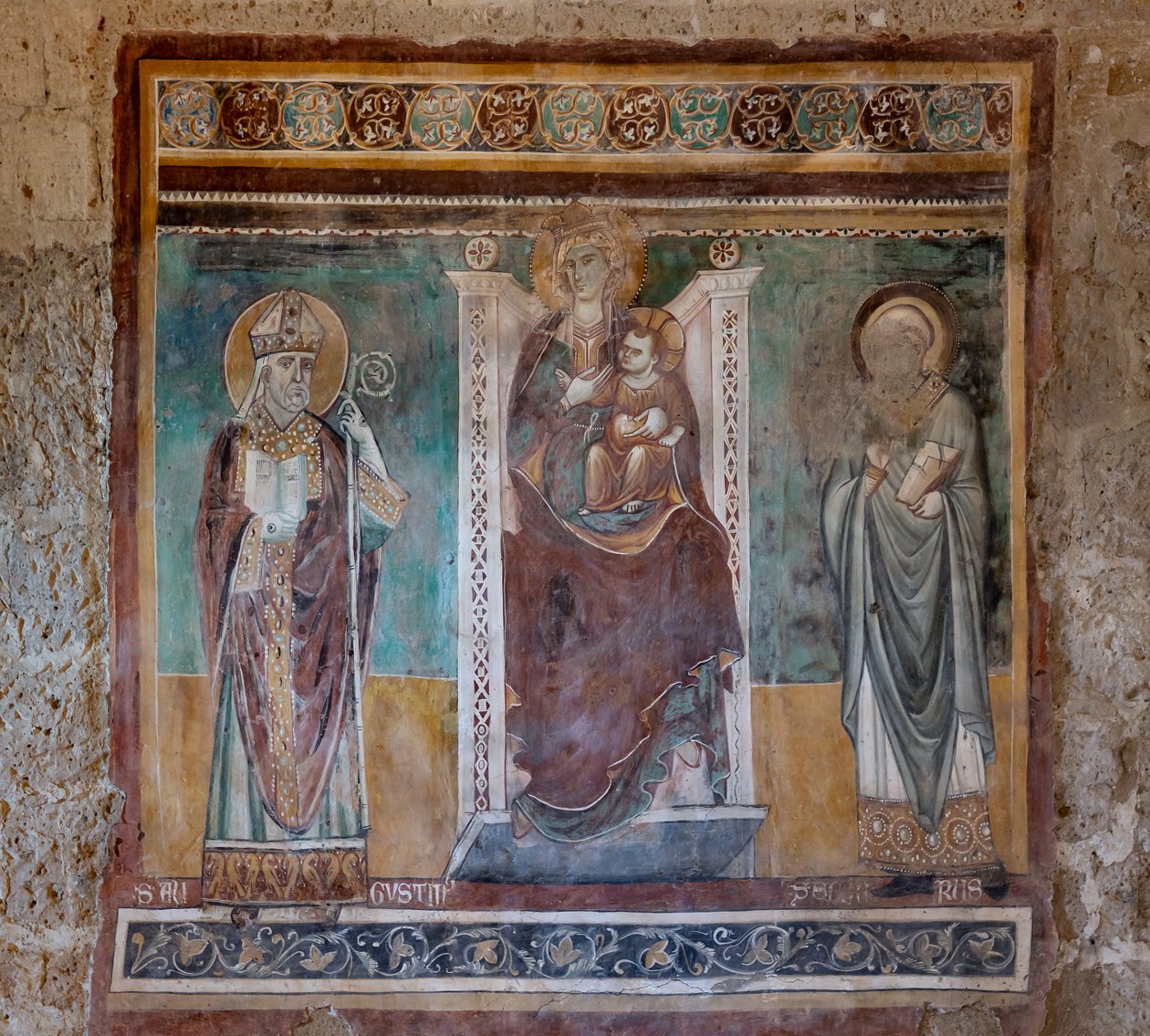 Madonna valtaistuimelle pyhien Augustinuksen ja Severuksen kanssa, Krusifiksin oratorio, XIII vuosisadan viimeinen neljännes (fresko) tekijältä Italian School