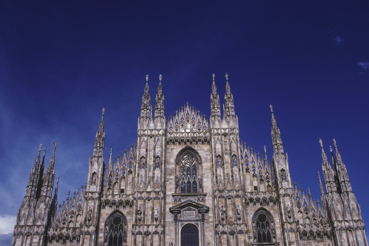 Näkymä läntistä julkisivua, alkanut 1386 tekijältä Italian School