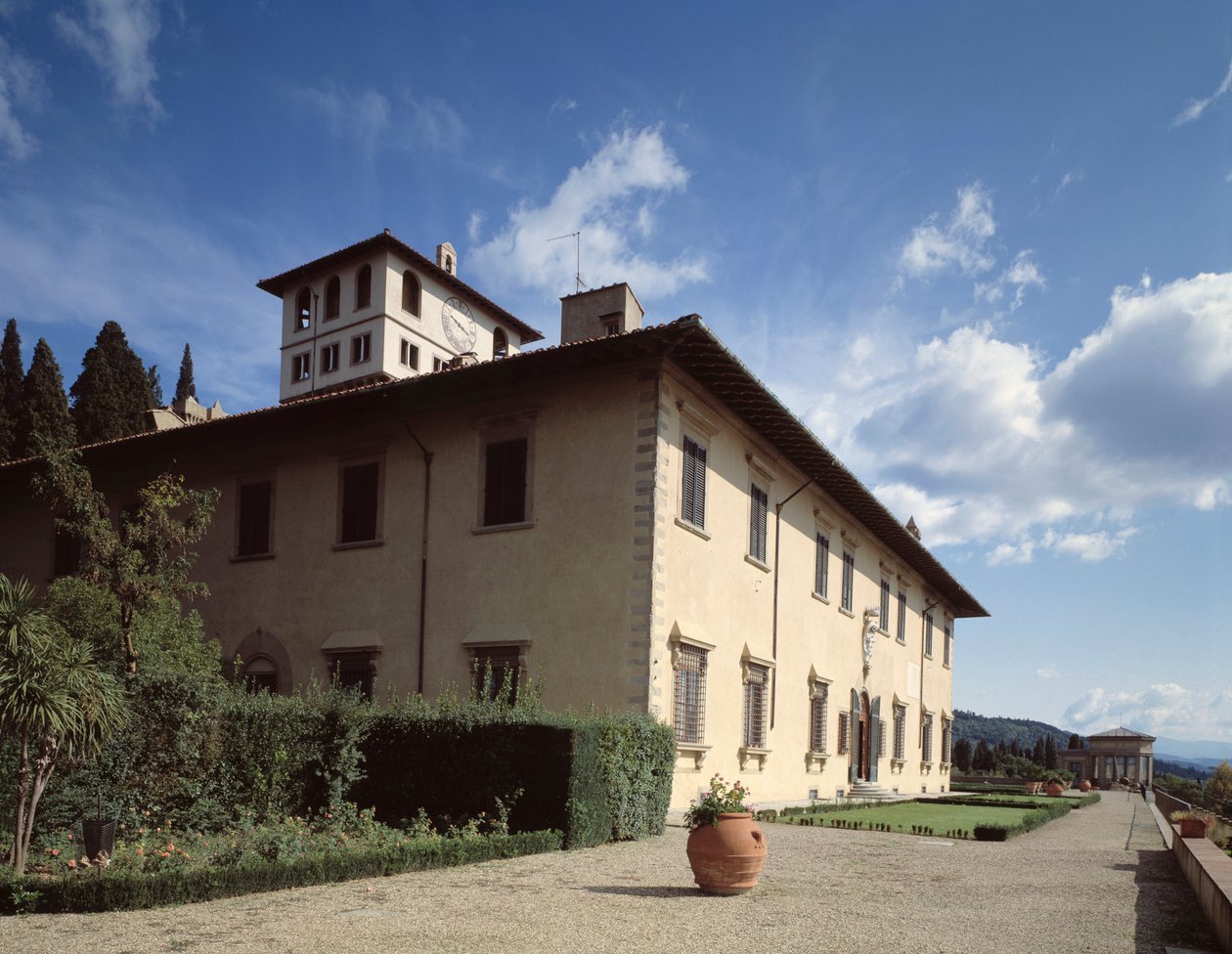 Villla oli lääkäri Petraiassa tekijältä Italian School