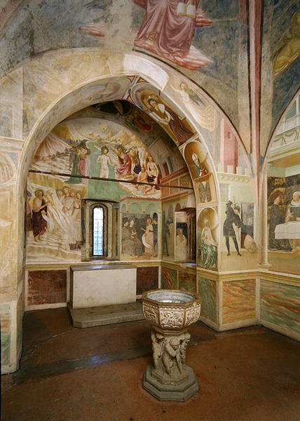 kastekappelin sisäosa, jossa on fresko, joka kuvaa kohtauksia Pyhän Johanneksen elämästä, kirjoittanut Tommaso Masolino da Panicale (1383-n.1447) (fresko) tekijältä Italian School