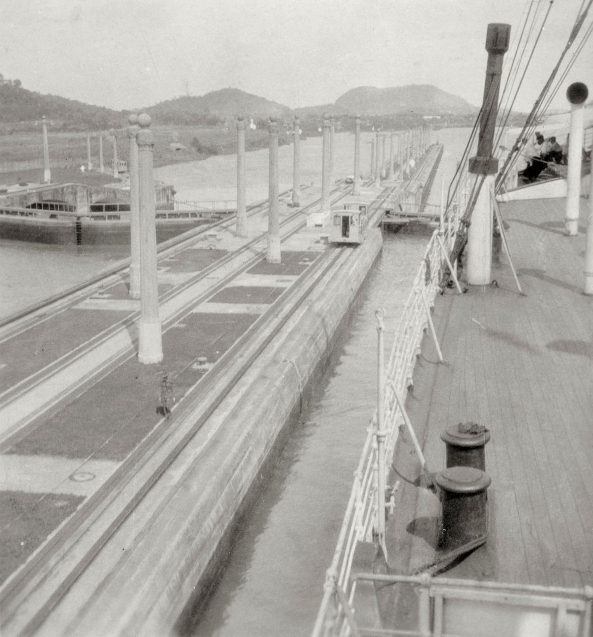 SS Orbita, Panaman kanava, Panama, 1900-luku tekijältä J. Dearden Holmes