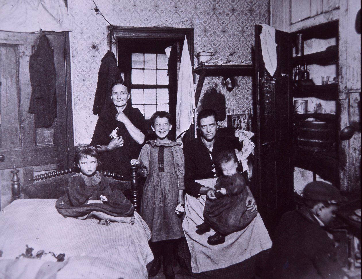 Habitatge dels barris marginals, Nova York c.1905 (foto b/n)finès tekijältä Jacob August Riis