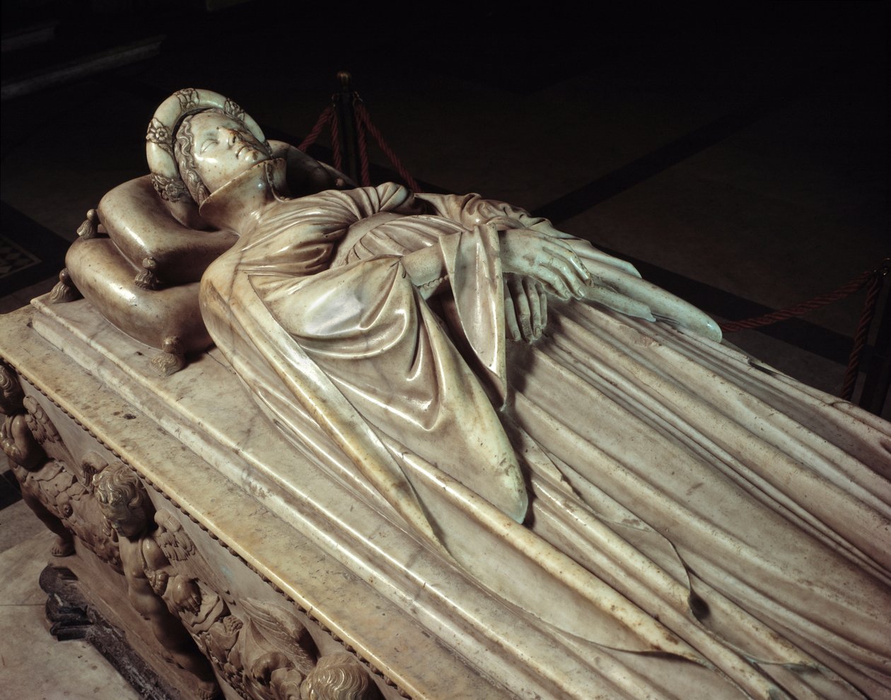 Makaa Ilaria del Carretto (1379-1405), Paolo Guinigin (1376-1432) vaimo italialainen poliitikko (Ilaria del Carretton hautausmuistomerkki, Paolo Guinigin vaimo) Jacopo della Quercian marmoriveistos (1371 / 74-1438-1) 1407 Lucca (Lucca), Cathedrale San tekijältä Jacopo della Quercia