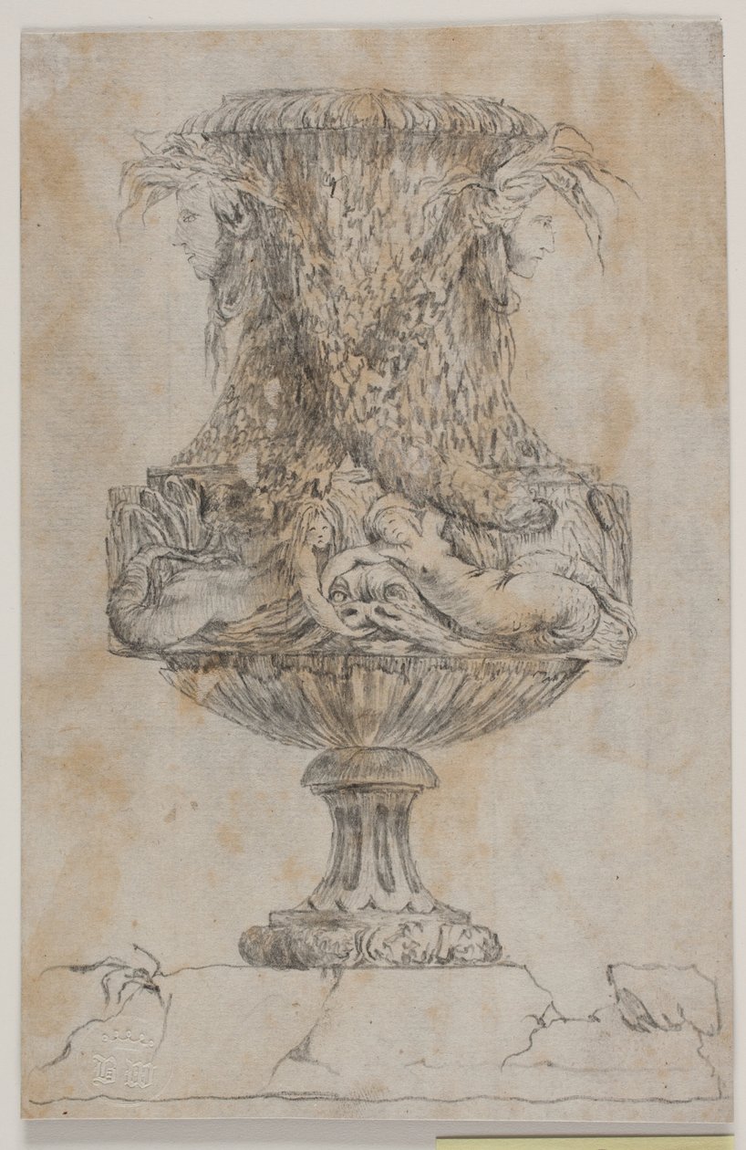 Koristeellinen maljakko, jossa kaksi päätä ja kaksi vesinymfiä. Kopioi Pl. 20 Salyn vuonna 1746 suunnittelemassa maljakosarjassa. "Vasa a se keksintö..." tekijältä Jacques Francois Joseph Saly
