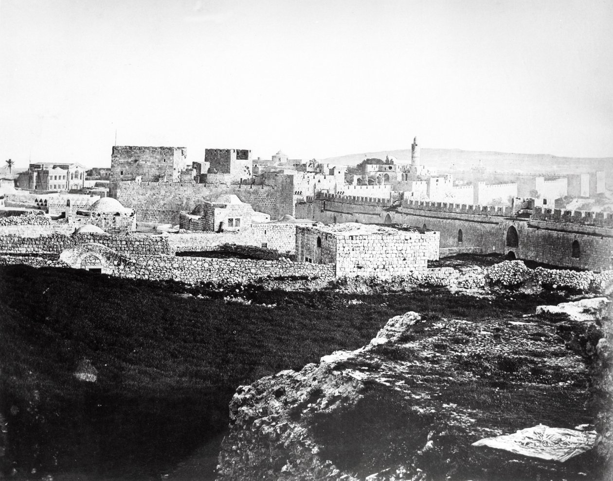 Kristuksen kirkko ja Jaffan portti, Jerusalem, 1857 tekijältä Felice Beato