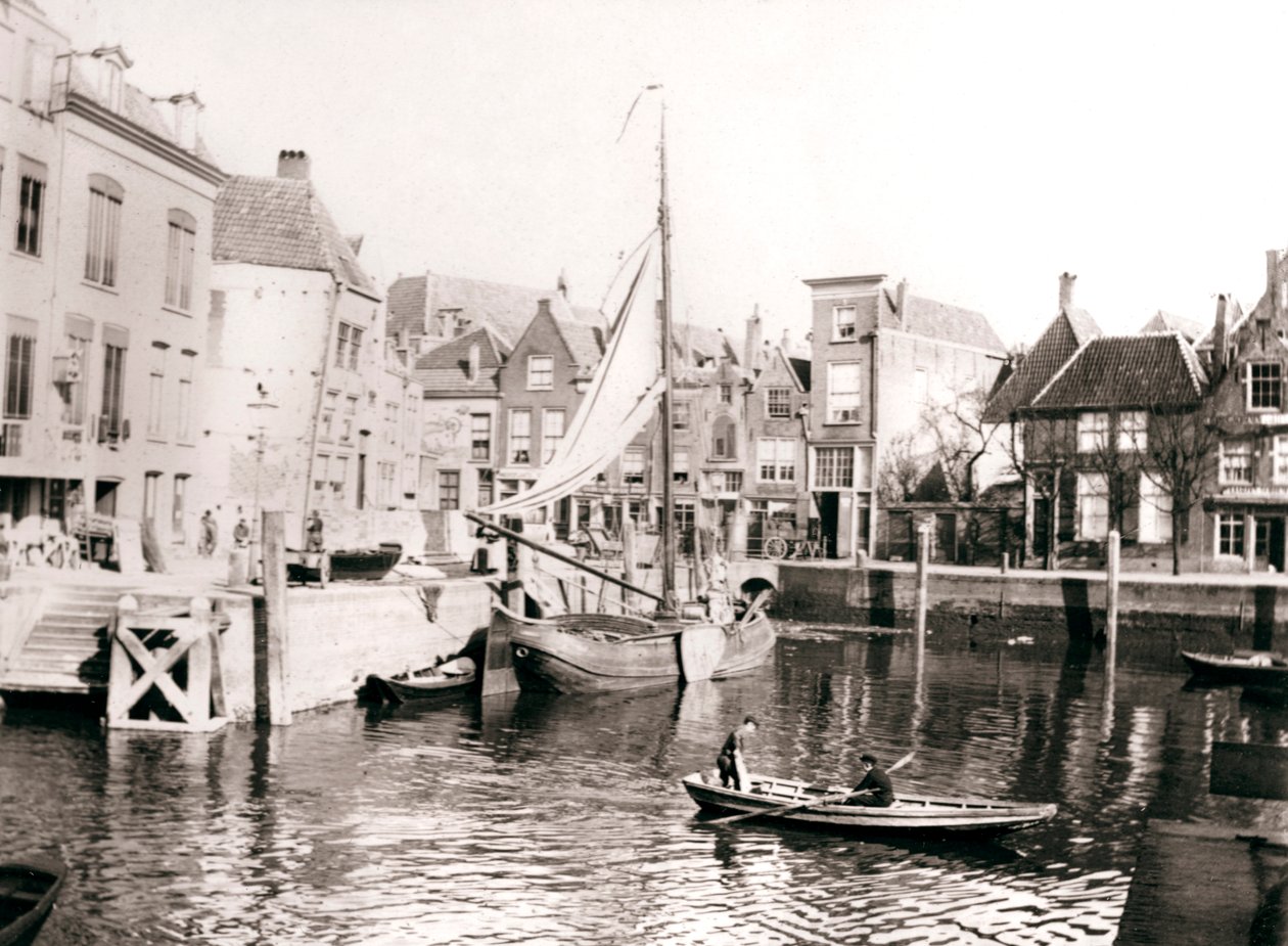Canal yard, Dordrecht, Alankomaat, 1898. tekijältä James Batkin