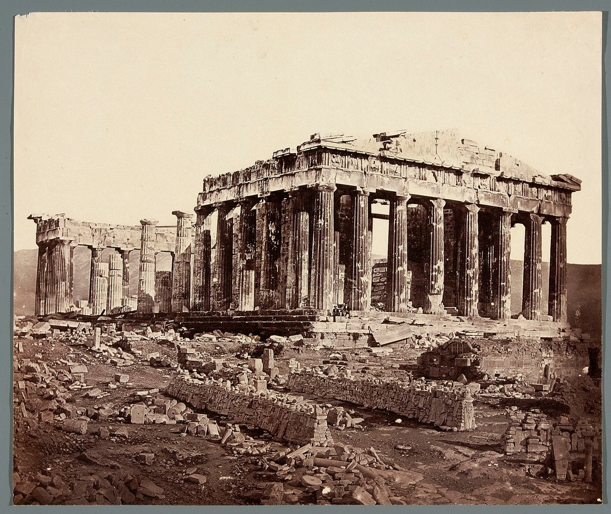 “Parthenon” tekijältä James Robertson