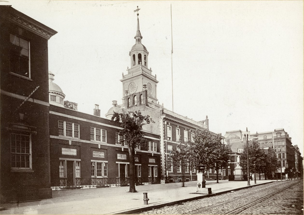 Independence Hall, Chestnut Street, South Side 5th ja 6th Streetin välissä, 1898 (bw kuva) tekijältä James Shields