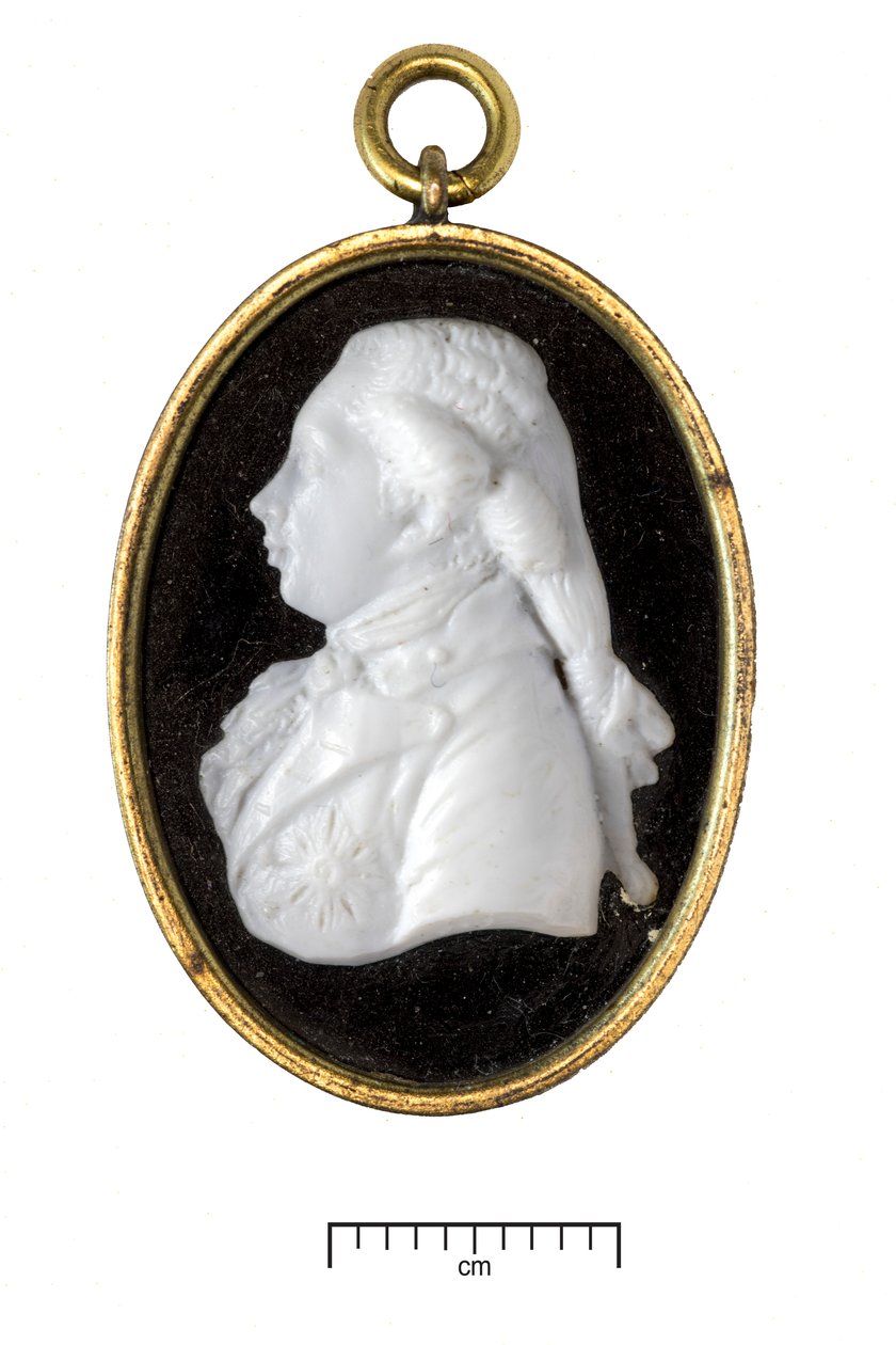 George IV Walesin prinssinä, n. 1790 (valkoinen lasi kullatussa metallikehyksessä) tekijältä James Tassie
