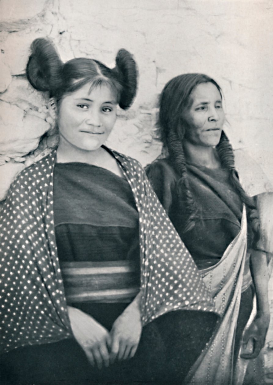 Arizonalainen hopi-tyttö ja hänen äitinsä, 1912 tekijältä James and Pierce