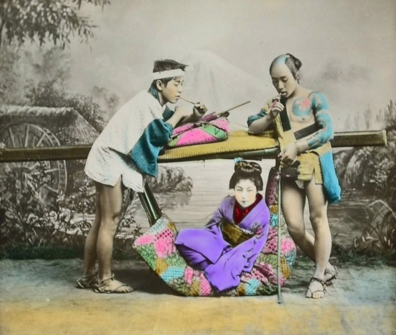 Käsinvärjätty japanilainen albumiiniprintti, n.1880 tekijältä Japanese Photographer
