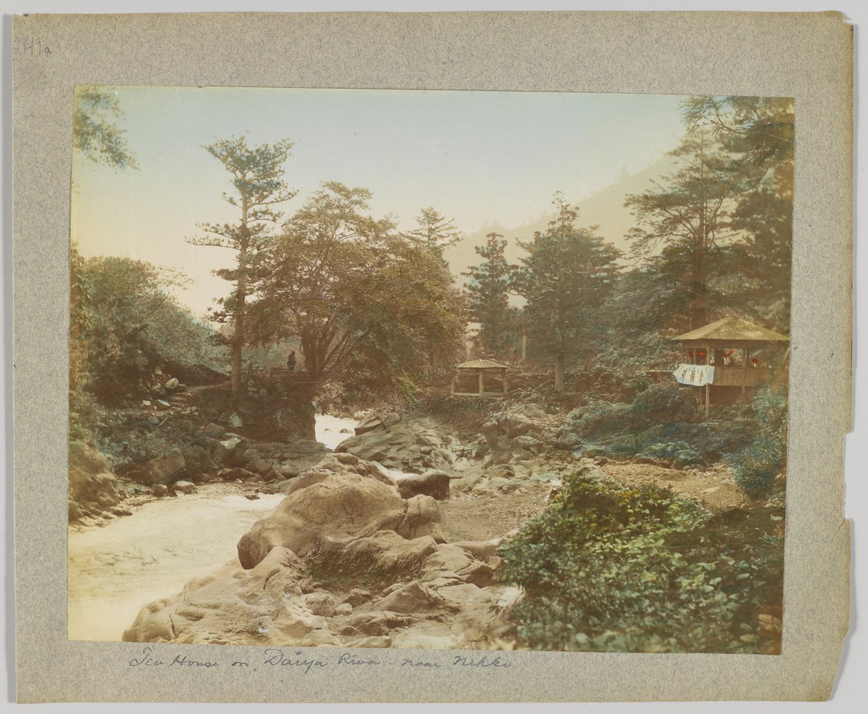 Teetalo Daiya-joella, lähellä Nikkoa, Japani (käsinvärinen mustavalkokuva) tekijältä Japanese Photographer