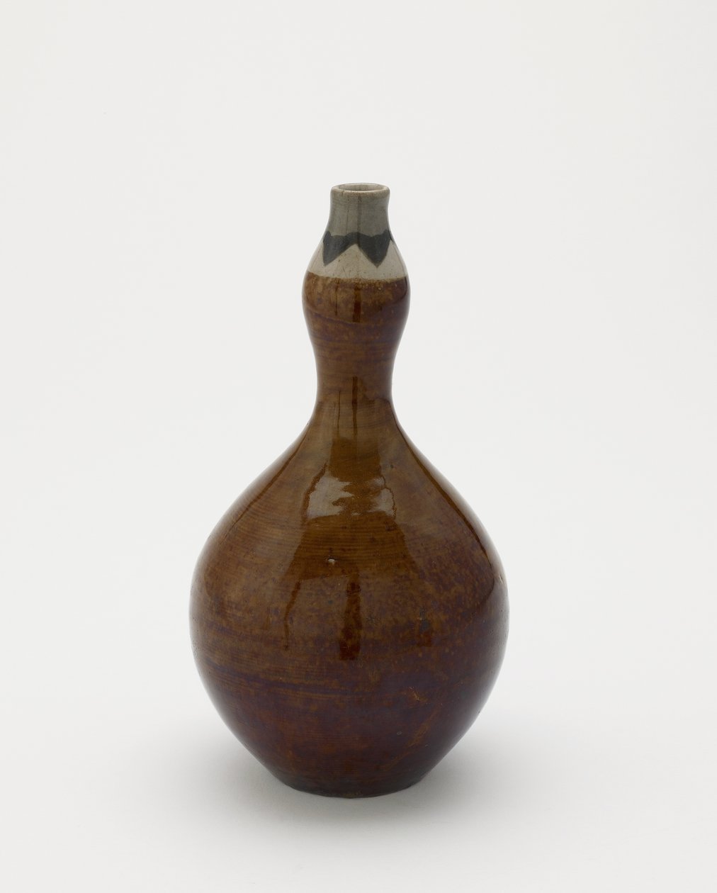 Kurpitsan muotoinen sakepullo, Nagayo, Nagasakin prefektuuri, Edo-kausi, 1700-luvun alku - 1800-luvun alku (keraaminen) tekijältä Japanese School