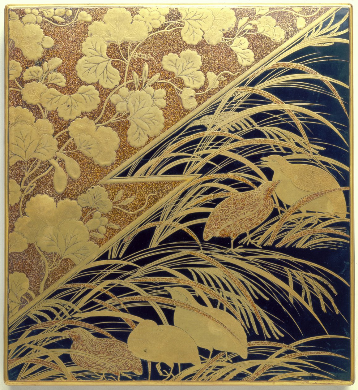 Tussikivikotelo, jossa pampasruohoa ja viiriäistä, Edo-kausi, n. 1630 (lakattu puu, jossa kultaa, tussikiveä ja hopeaa). tekijältä Japanese School
