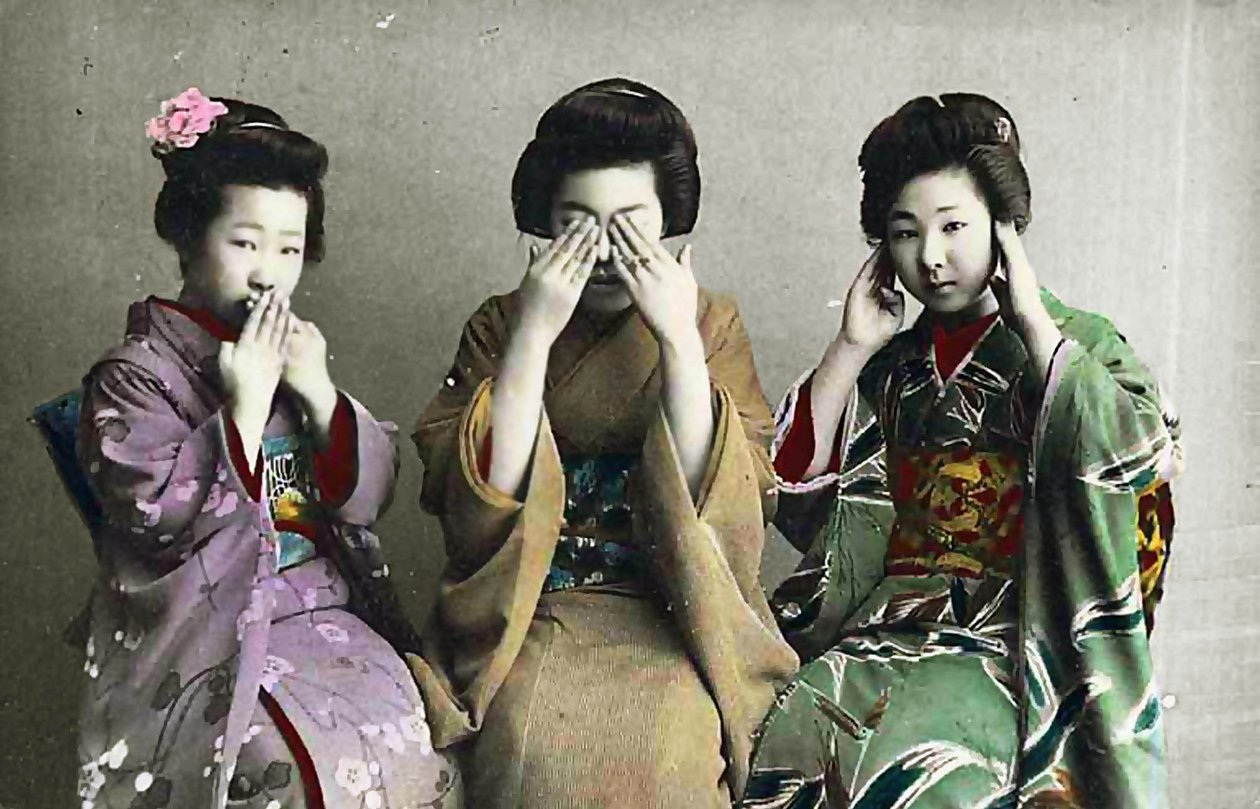 Älä puhu pahaa, näe pahaa, älä kuule pahaa, c1880 (käsinvärinen albumivalokuva) tekijältä Japanese School