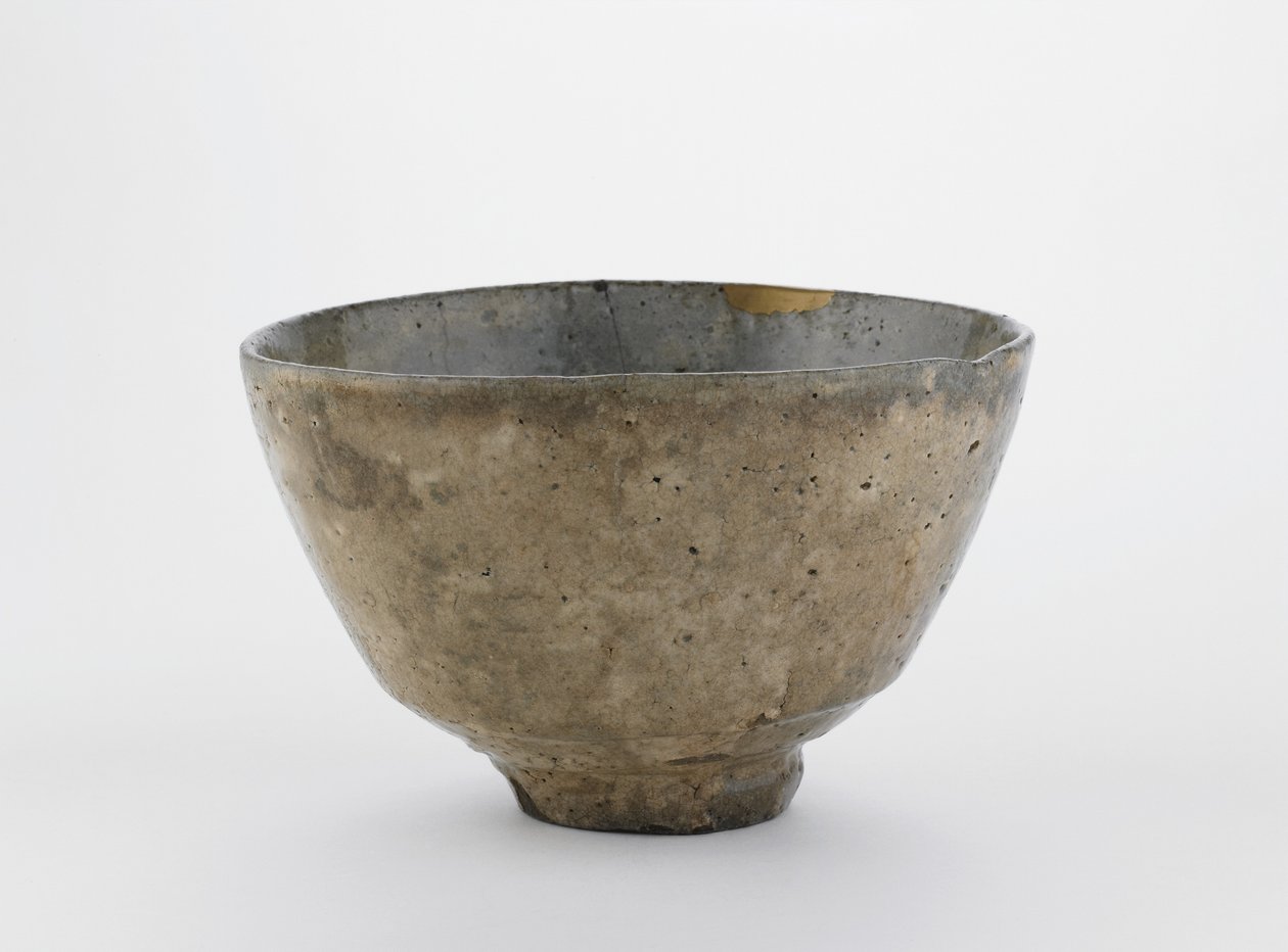 Korealaisen Ido-teekulhon muotoinen teekulho, Yamaguchin prefektuuri, Edo-kausi, 1700-1800-luku (kivitavara, jossa valkoinen liuska tuhkalasitteen alla) tekijältä Japanese School