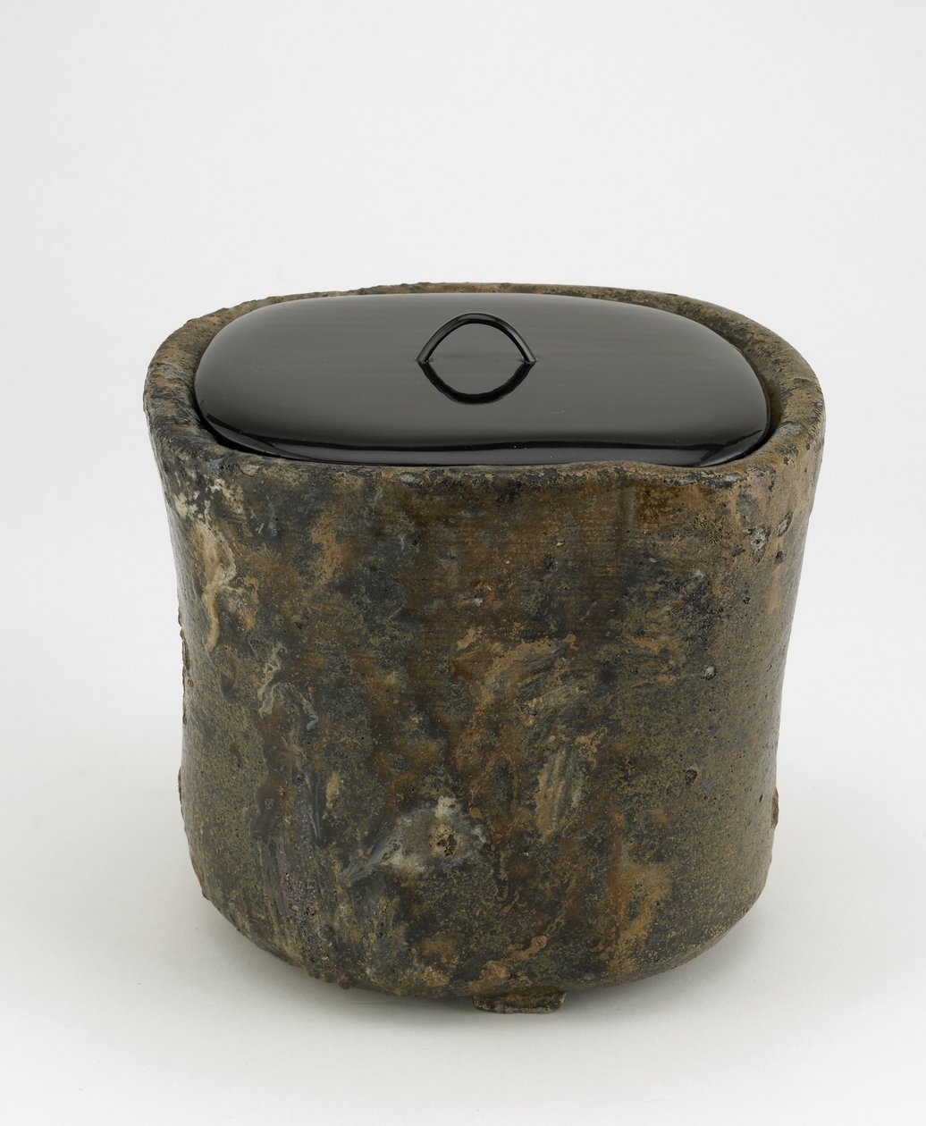 Teeseremonian vesipurkki, Imbe, Okayaman prefektuuri, Edo-kausi, 1625-50 (keraaminen) tekijältä Japanese School