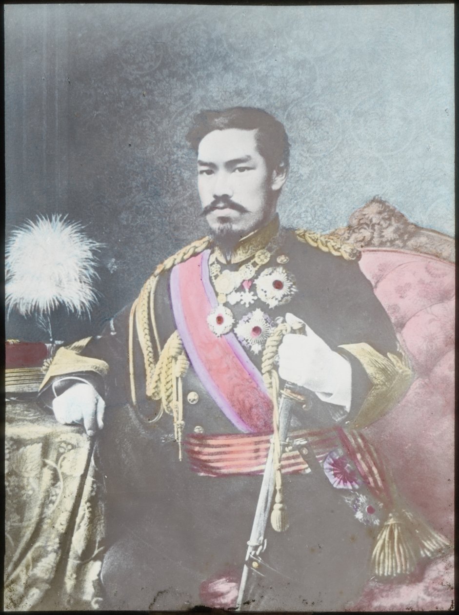 Meiji-keisari, n. 1880 (käsinvärinen lasiliukumäki) tekijältä Japanese School